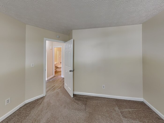 Building Photo - 116 Whirlaway Dr