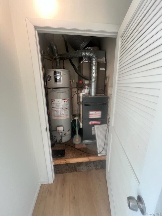 Building Photo - 816 Temple Hill Rd