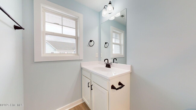 Building Photo - 604 Windsurfing Ln