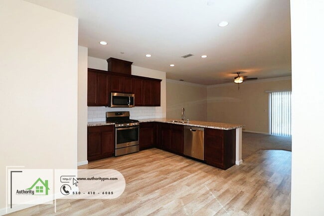 Building Photo - 810 Mission De Oro Dr