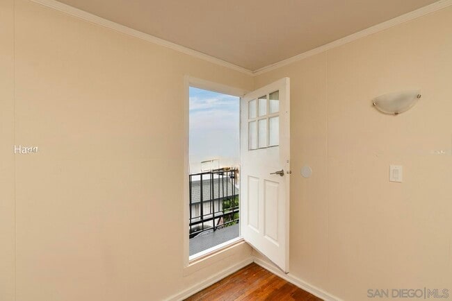 Building Photo - 317 Hawthorn St
