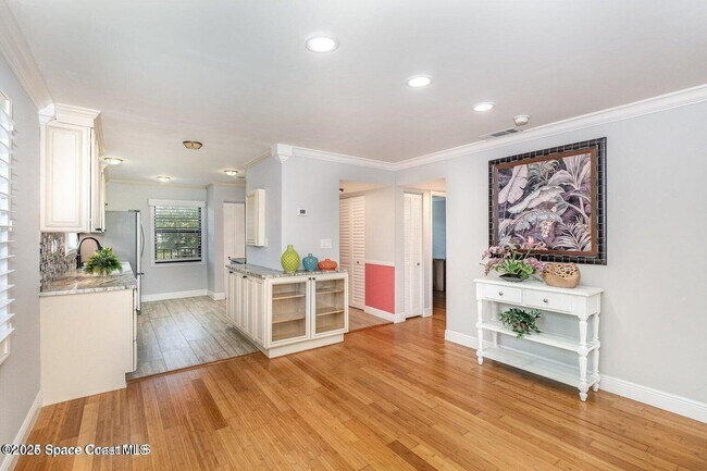 Building Photo - 201 International Dr