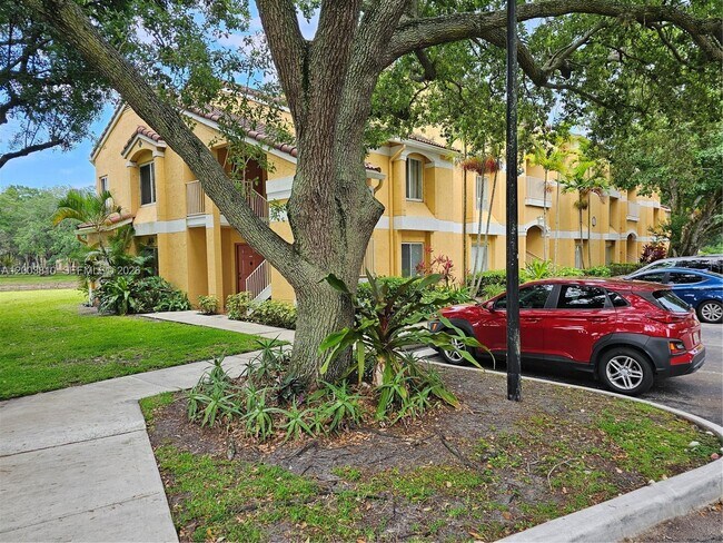 Building Photo - 2627 NW 33rd St