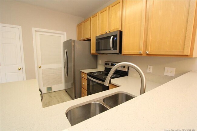 Building Photo - 3212 Claret Ln