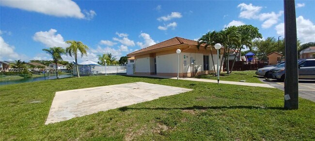 Building Photo - 14905 SW 80th St