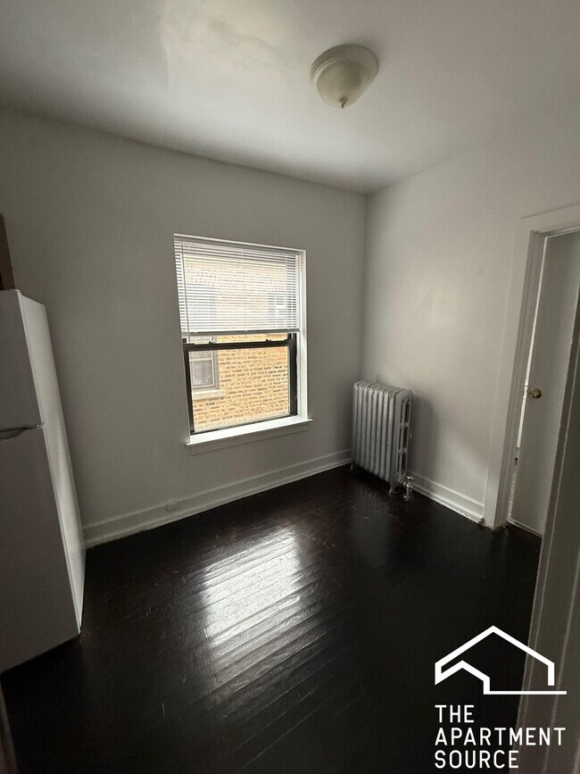 Building Photo - 931 W Sunnyside Ave