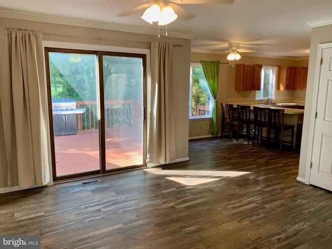 Building Photo - Welcome to Jenney’s Run!