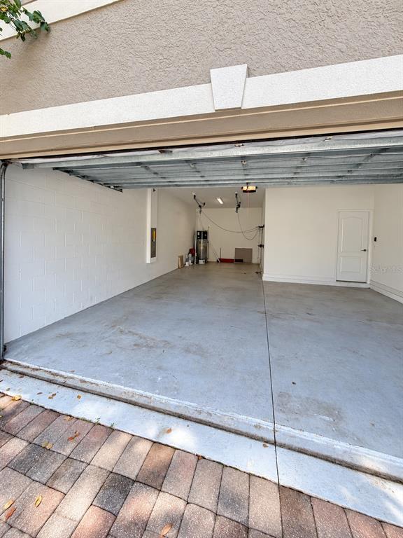 Building Photo - 2341 Aurelius Dr