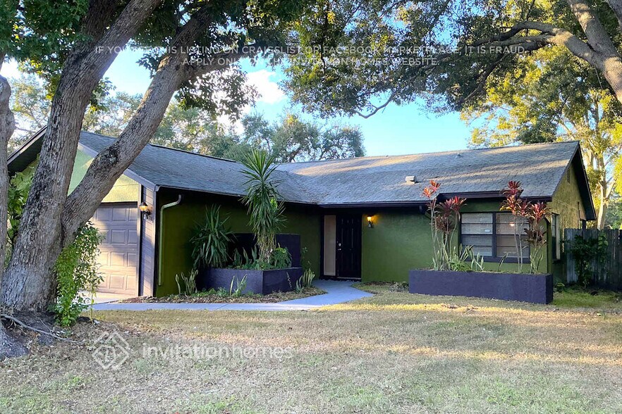 Building Photo - 2126 Little Brook Ln