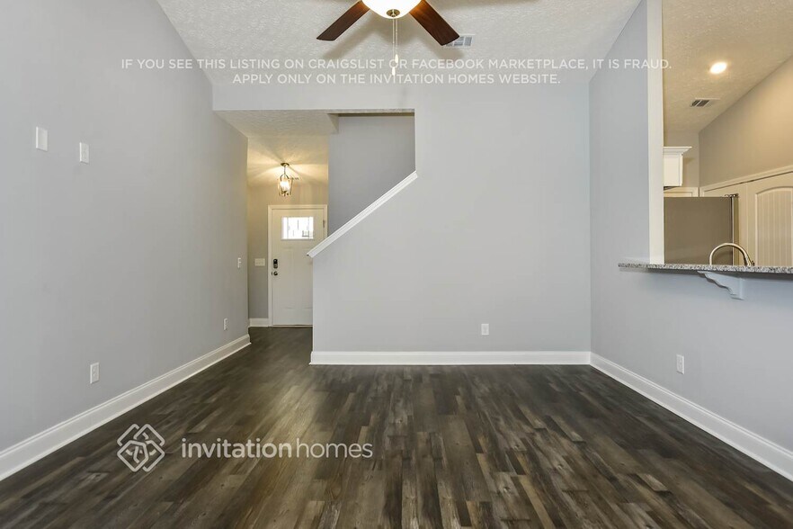 Building Photo - 771 Cedar Ln