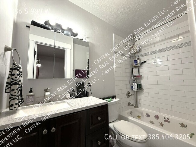 Building Photo - 1386 S 900 W