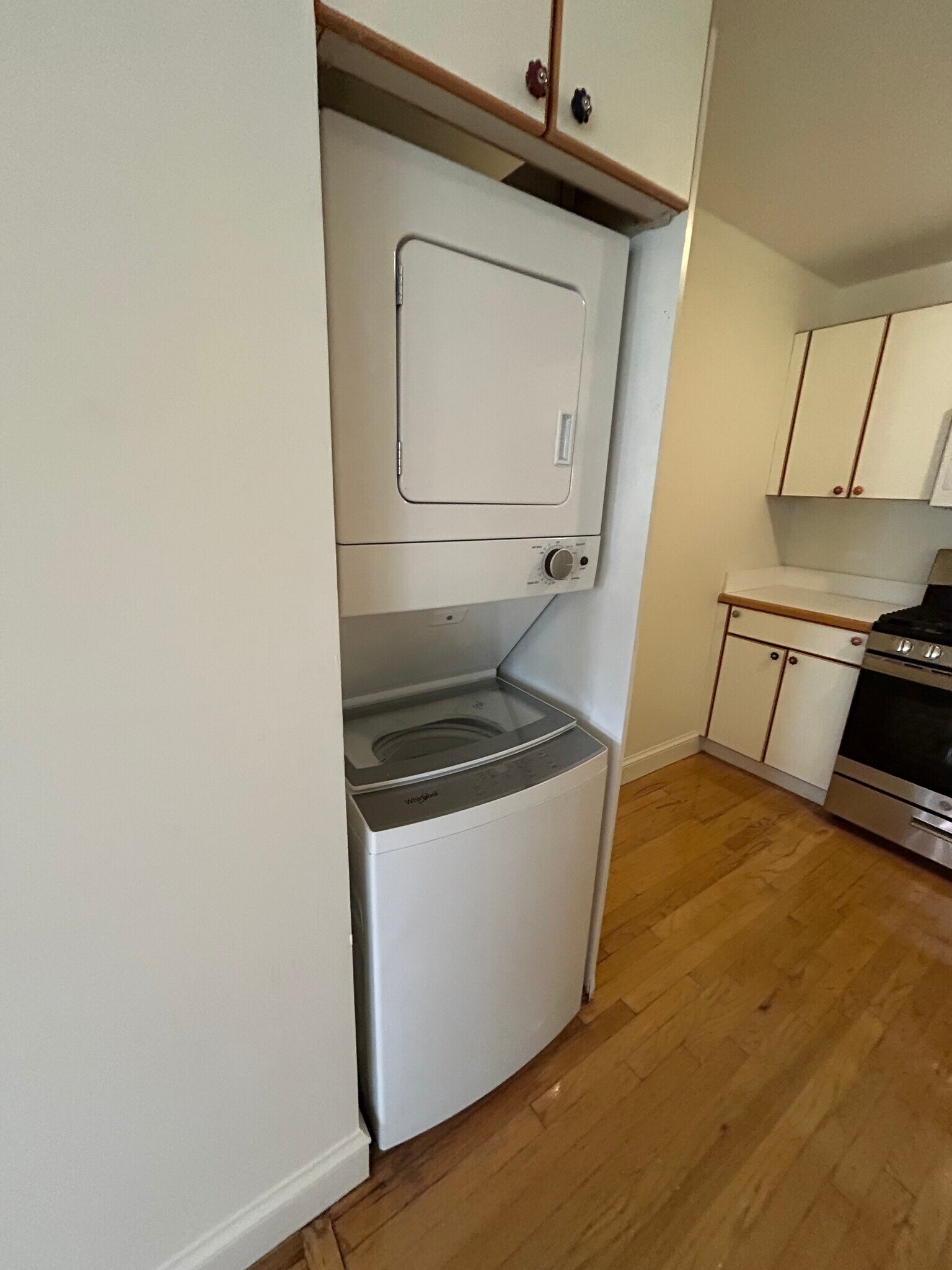 In-Unit Laundry - 59 Church St