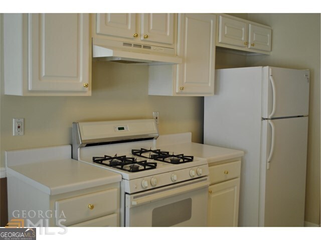 Building Photo - 515 Edgewater Way