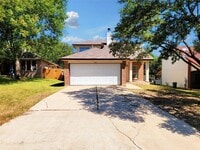 Building Photo - 7400 Muffin Dr