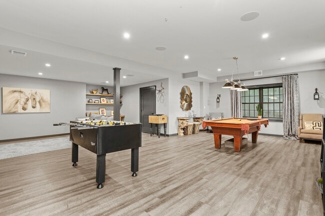 Building Photo - 141 W Norwalk Rd