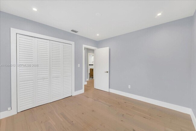 Building Photo - 10330 SW 51st St