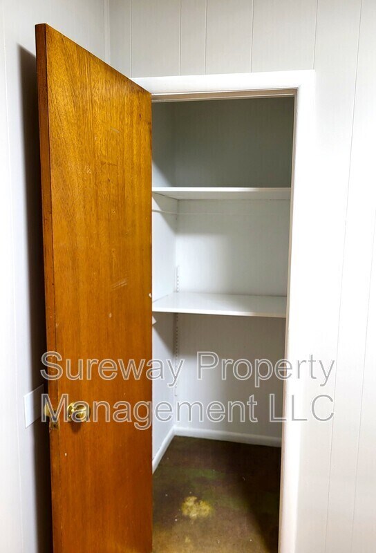 Building Photo - 9 Jeffrey Rd