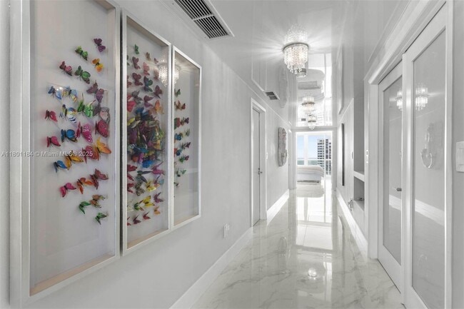 Building Photo - 2600 Island Blvd