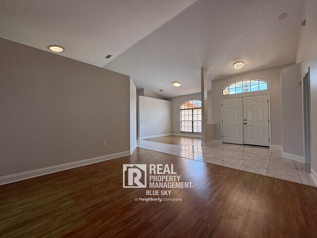 Building Photo - 9147 Duffer Ct