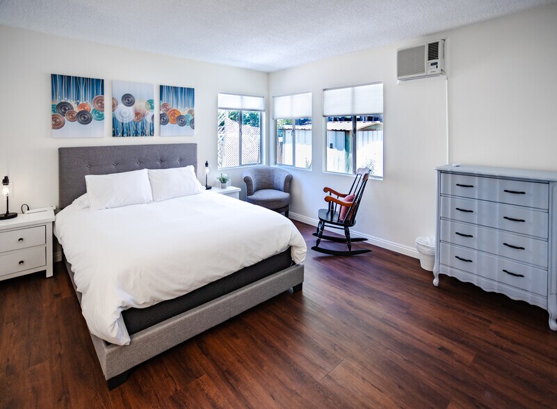Bedroom 1 - 12354 Addison St