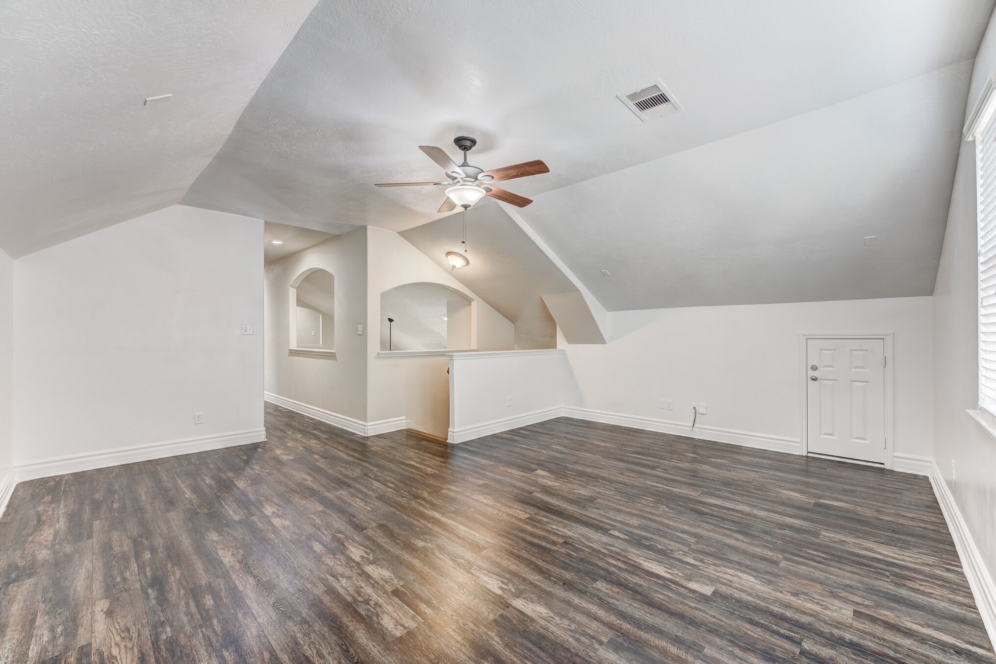 Building Photo - 4731 Autumn Pine Ln