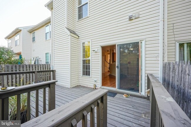 Building Photo - 443 Tuvira Ln