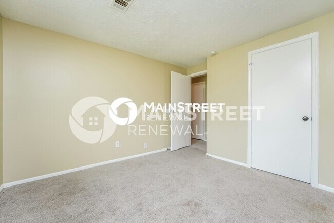 Building Photo - 3 Bedroom Pet-Friendly Home in Stone Mountain, GA with Main Street Renewal