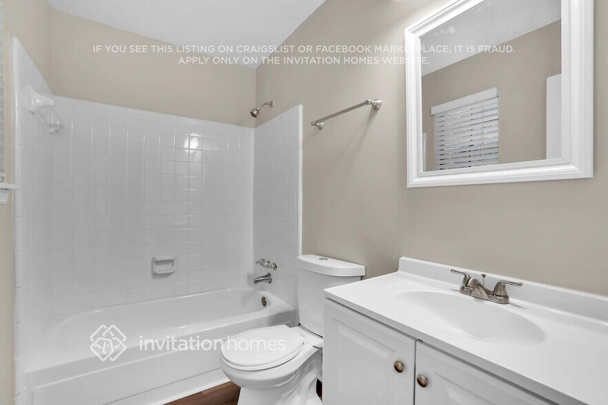 Building Photo - 2483 Newgate Dr