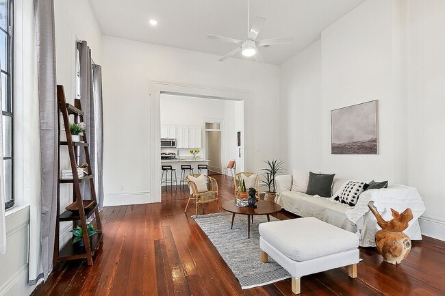 Building Photo - 2123 S Liberty St