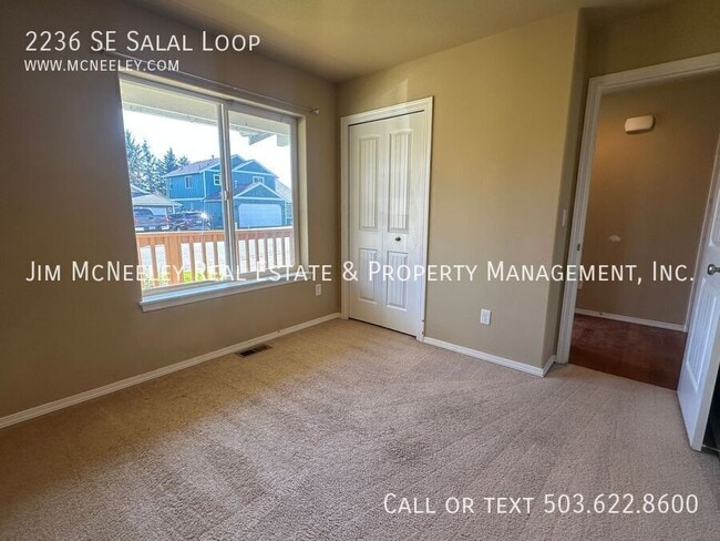 Building Photo - 2236 SE Salal Lp