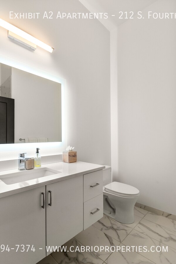 Building Photo - Exhibit A2 Apartments - 212 S. Fourth -The Deluxe - 2 Bed/1 Bath