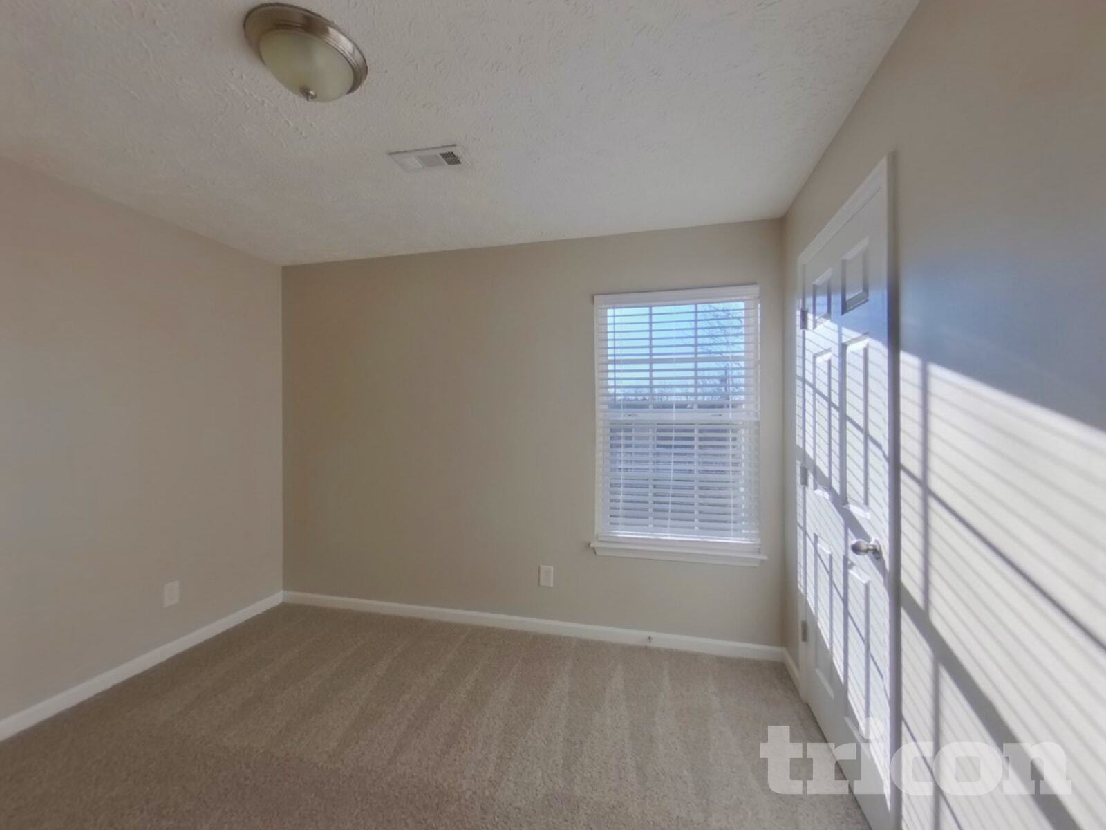 Building Photo - 3011 Deer Trail Dr