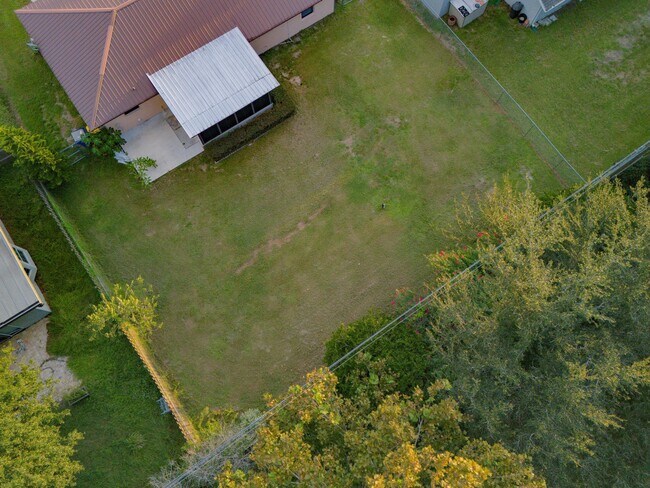 Building Photo - 800 Garland Ave