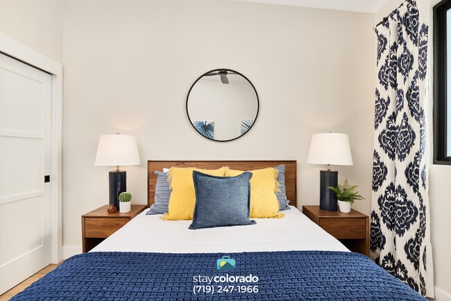 Glenn St - Guest Bed 1 - 2248 Glenn St