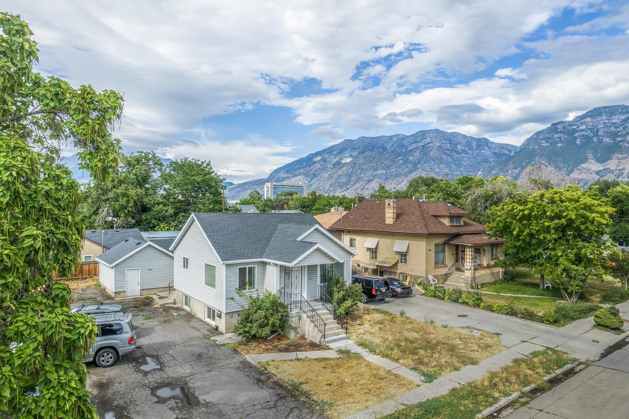 Building Photo - 792 500 N