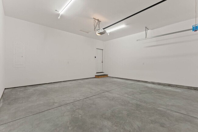 Building Photo - Newly built 4 Bedroom Duplex With Garage