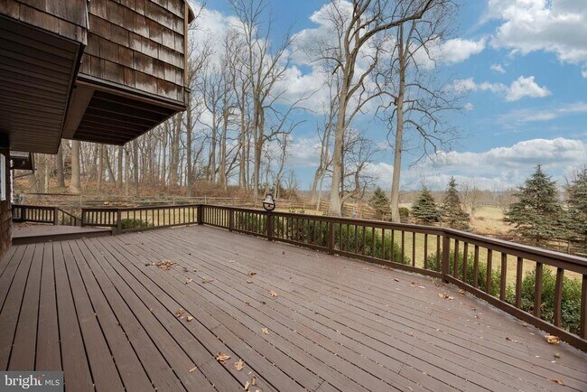 Building Photo - 1104 Tinker Hill Ln