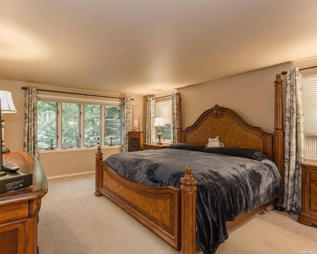 Building Photo - 43 Spencer Ln