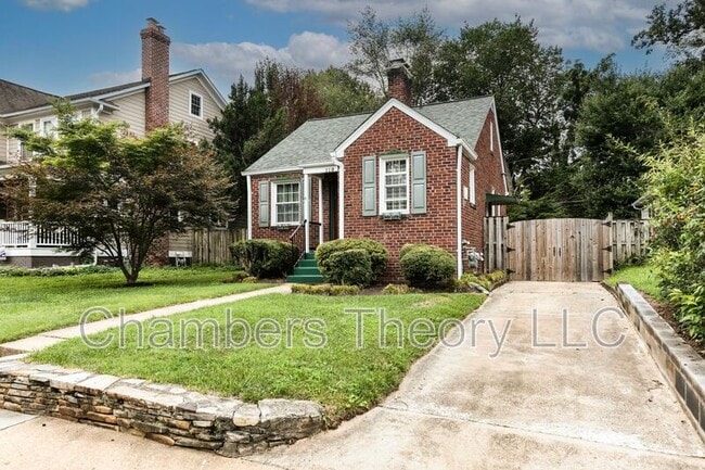 Building Photo - 119 W George Mason Rd