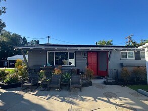 Building Photo - Spacious 3BR House in Woodland Hills