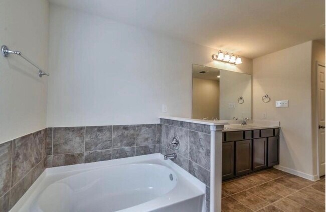 Building Photo - 18171 Bethany Manor Ct