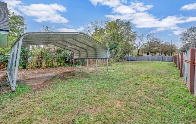 Building Photo - Newly remodeled 4BD 3BA Home in Waco