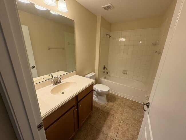 Building Photo - 6 BEDROOM + LOFT, 3 BATH HOME INDEPENDENCE COMMUNITY WINTER GARDEN/ WINDERMERE