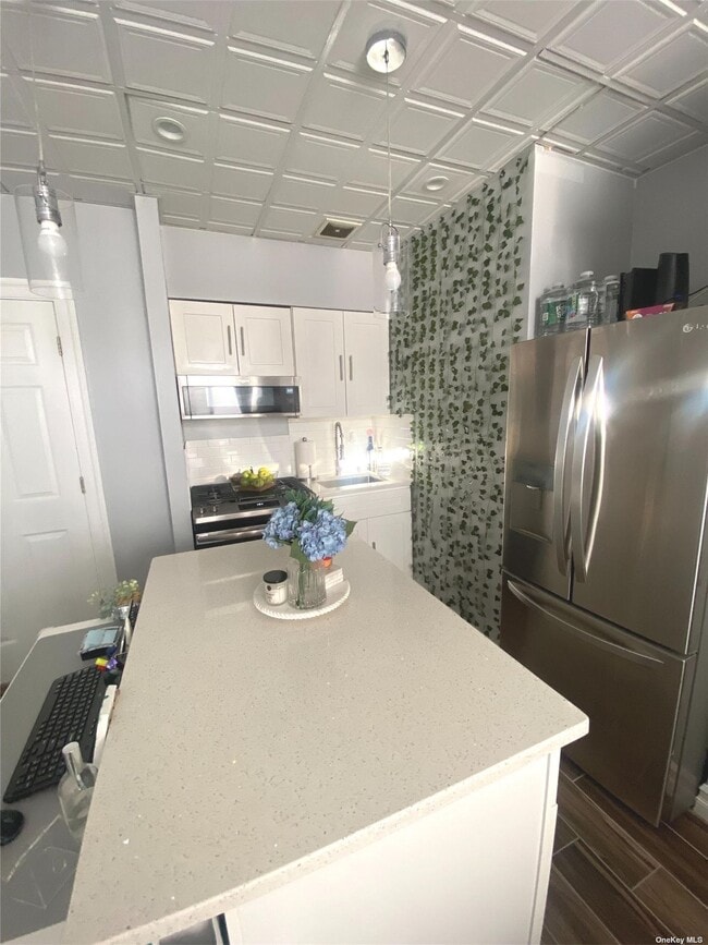 26910 Grand Central Pkwy 26910 Grand Central Pkwy Queens NY 11005