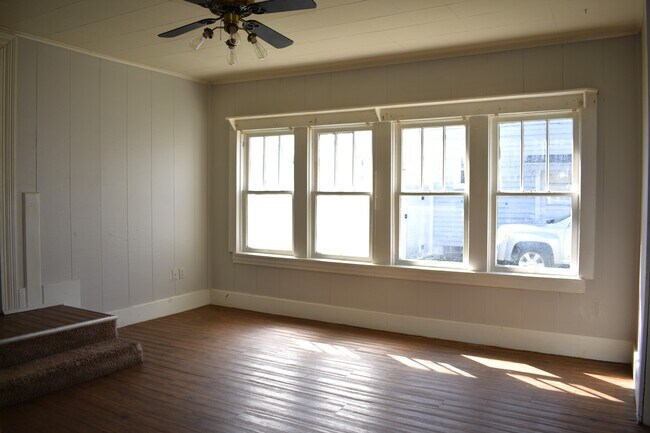 Dining Room - 2005 McLean St