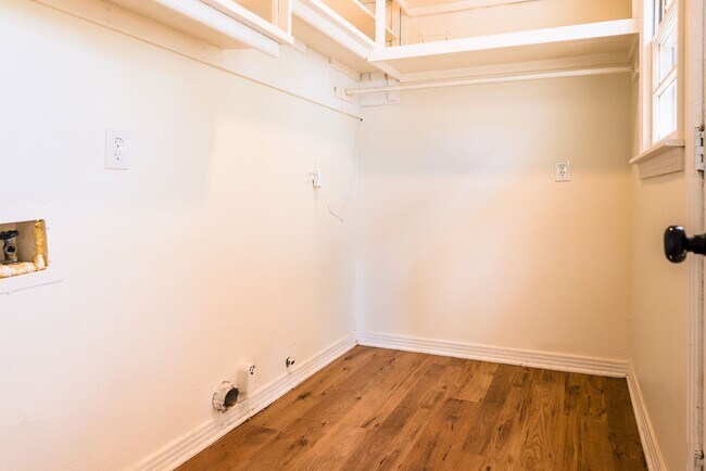 Building Photo - 3128 38th St