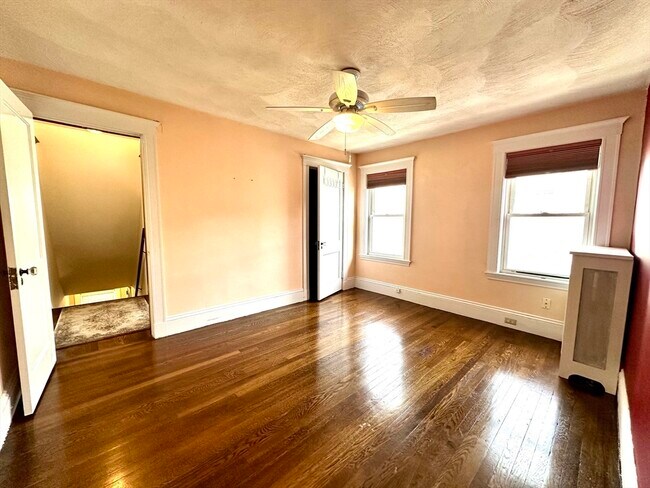 Building Photo - 86 Palfrey Rd