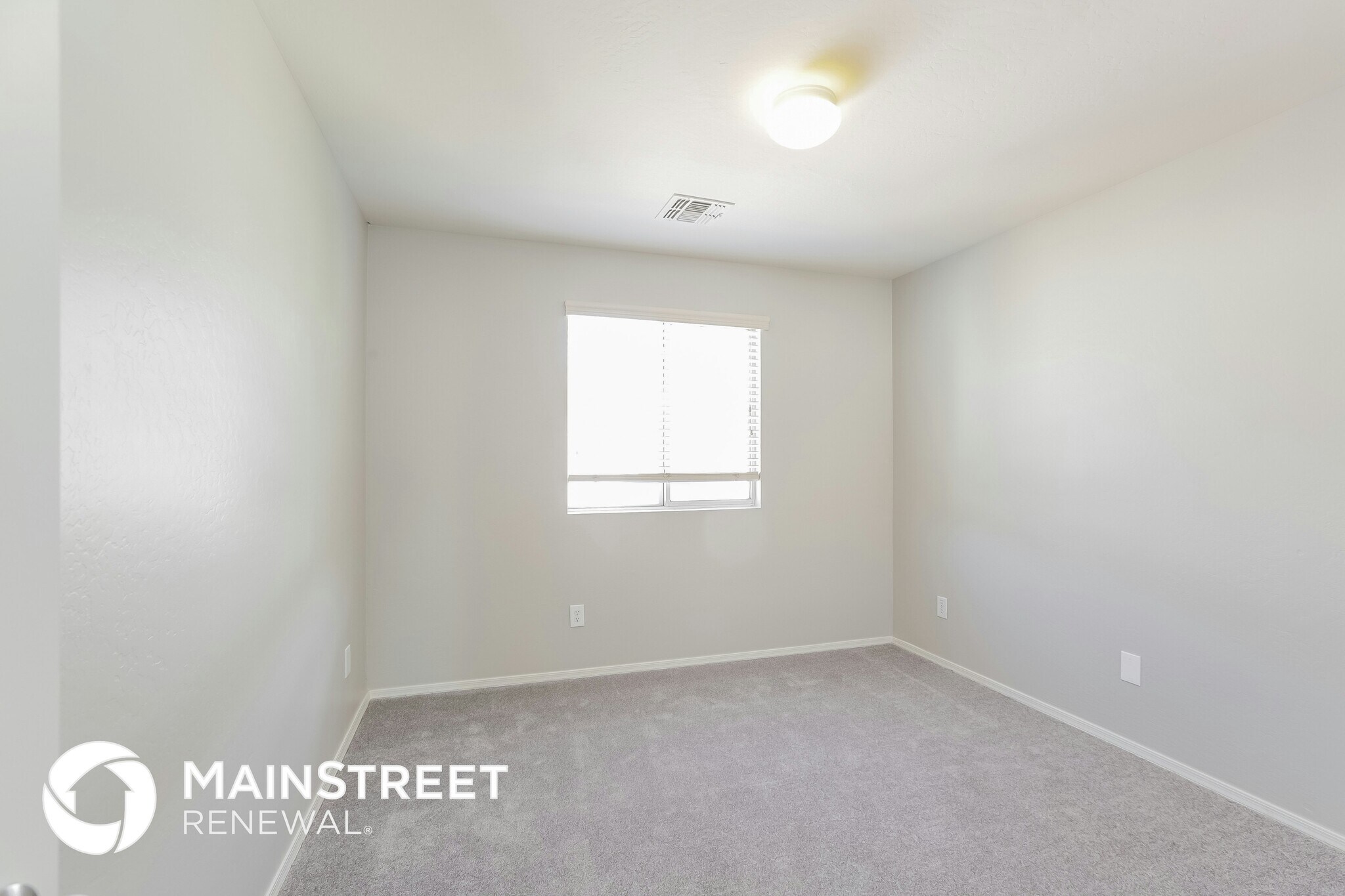 Building Photo - 5158 W Illini St