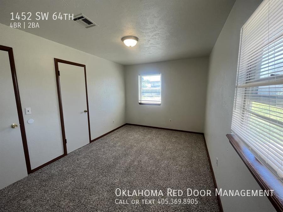 Building Photo - 1452 SW 64th St