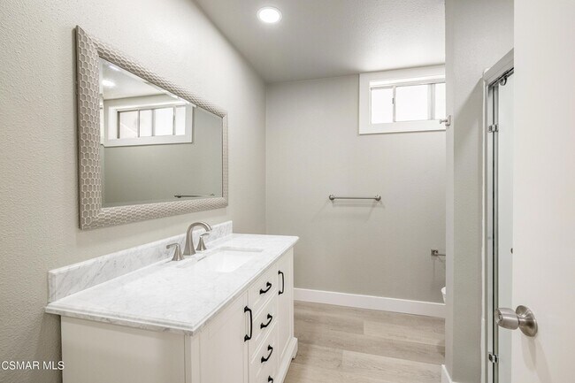 Building Photo - 31535 Lindero Canyon Rd